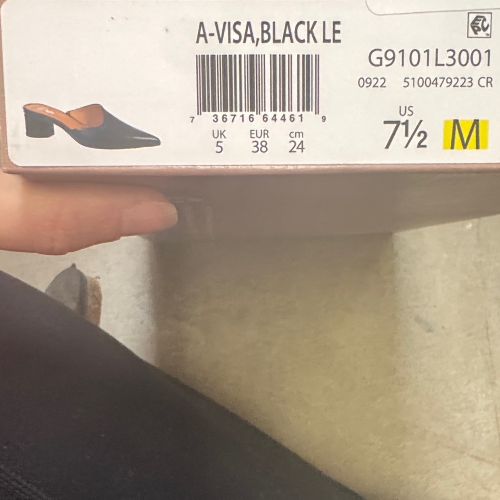 SARTO By Franco Sarto Black Pointed Leather Mule Heels - Picture 6 of 6